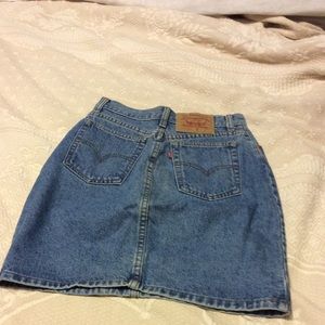 Vintage Levi’s mini skirt